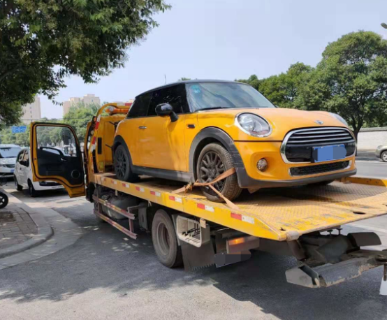 汽車(chē)救援告訴你如何正确拖車(chē)？