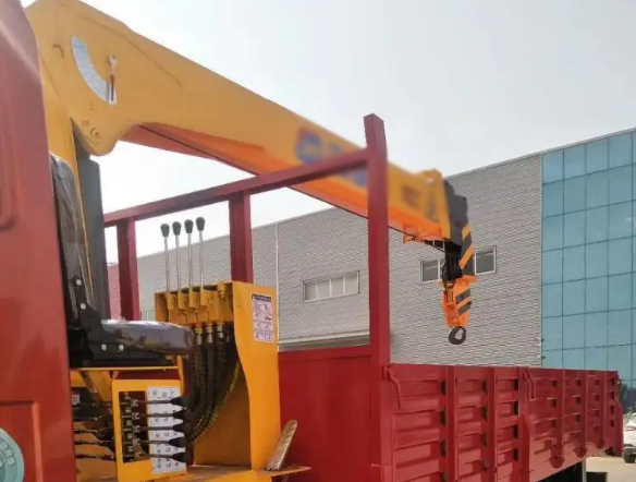 直臂吊機
